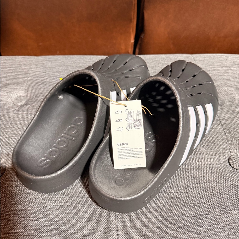 Brand new🔥 Adidas Adilette Clog - Picture 9 of 13